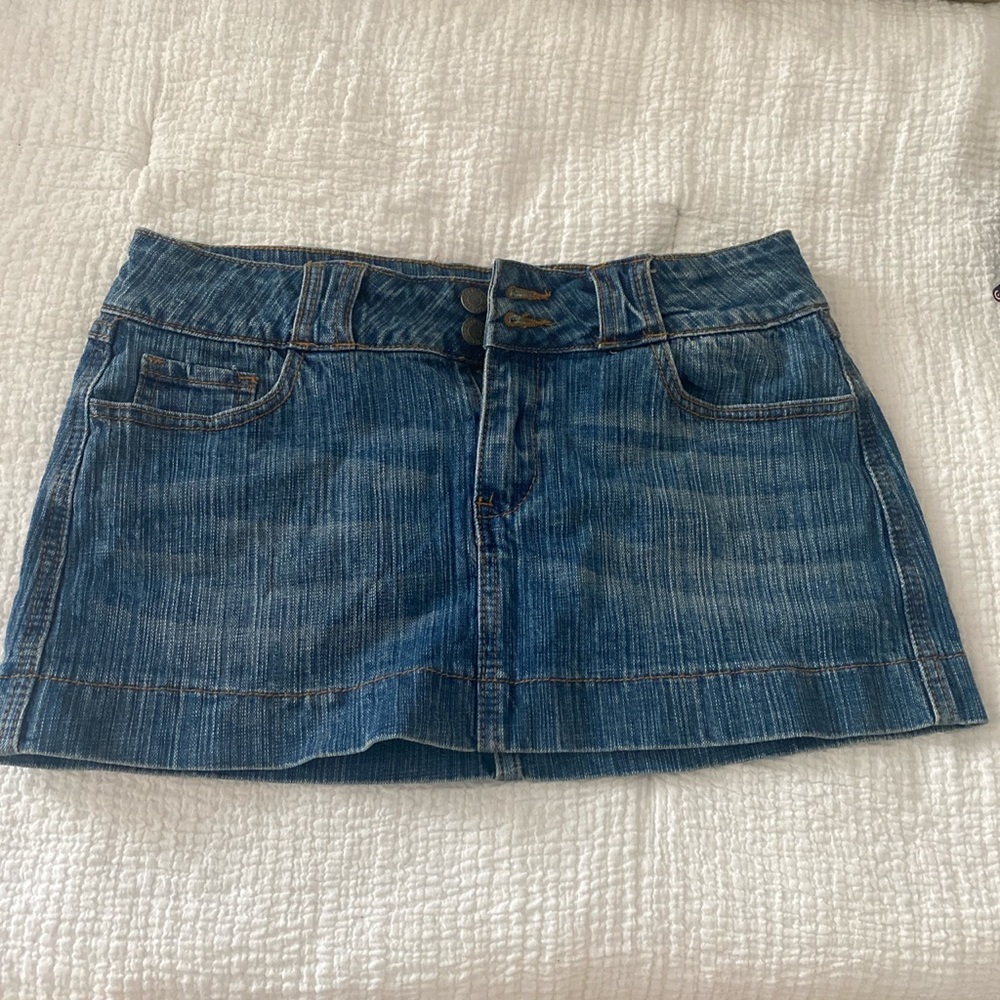 Brandy Melville dark wash denim skirt